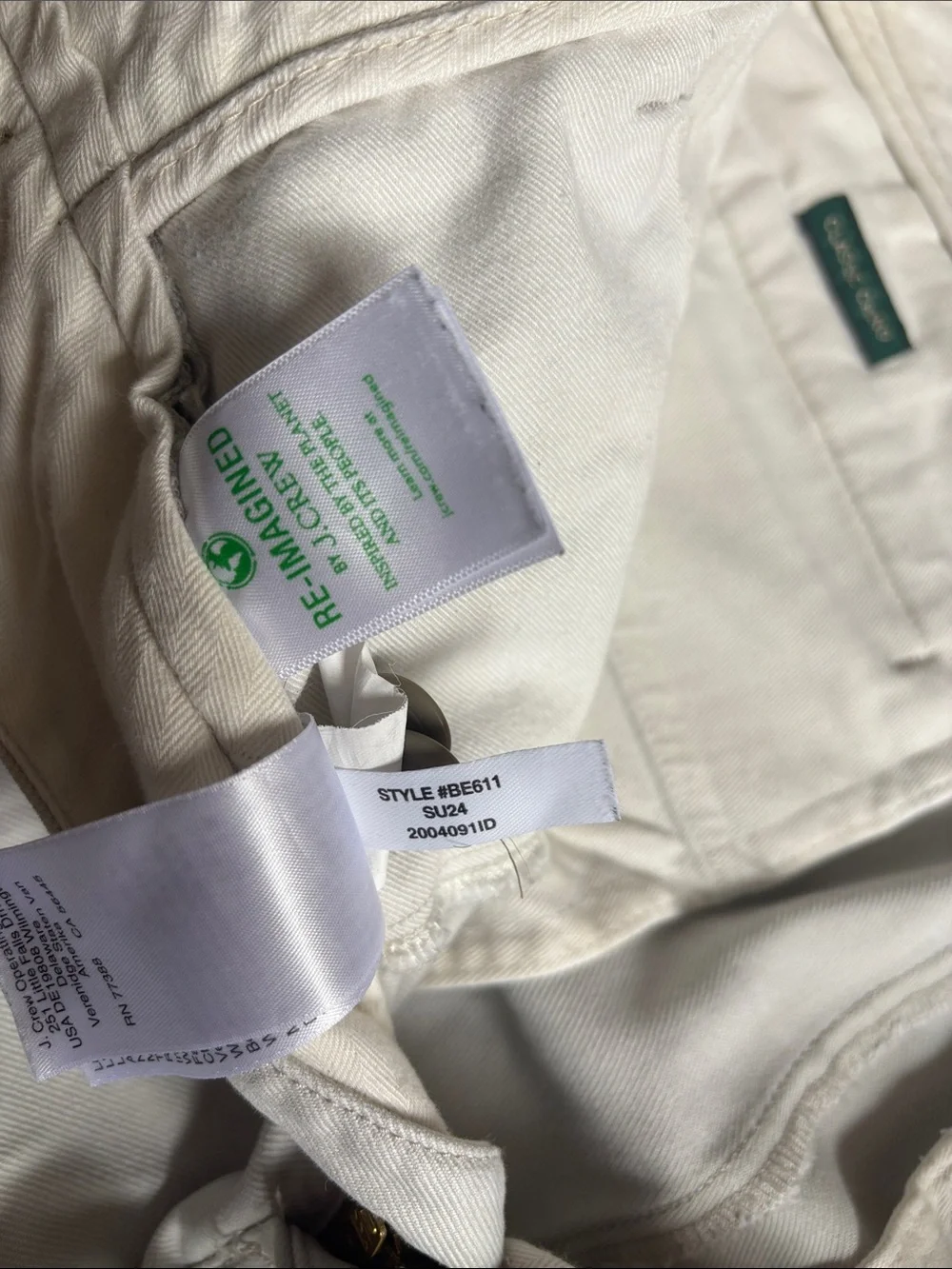 J. Crew Men’s Classic Chino Stone / Ivory 32x30 BE611
